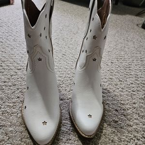Beast White Cowboy Boots size 6